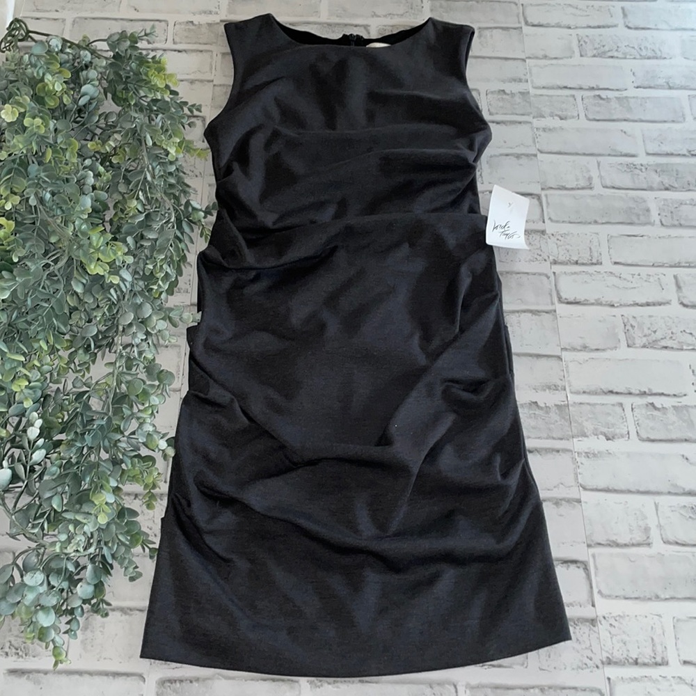 Nicole Miller Artelier Gray Sleeveless Ruched Sheath Dress
